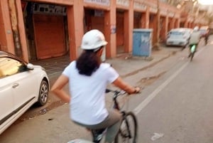 Jaipur: Ochtendfietstour met gids en culinaire tour