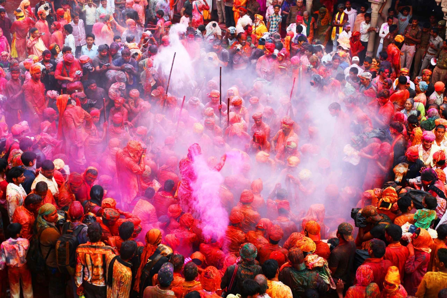 Holi Celebrations: A Colorful Experience in the Pink City