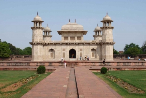 Jaipur: 3-Day Golden Triangle Tour to Agra & Delhi