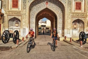 Jaipur: 3-Hour Morning Bike Tour of Jaipur Old City