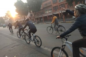 Jaipur: 3-Hour Morning Bike Tour of Jaipur Old City