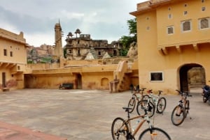 Jaipur: 3-Hour Morning Bike Tour of Jaipur Old City