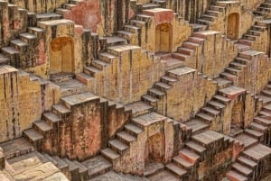 Jaipur: tour del pozzo a gradoni di Abhaneri e del tempio di Harshat Mata