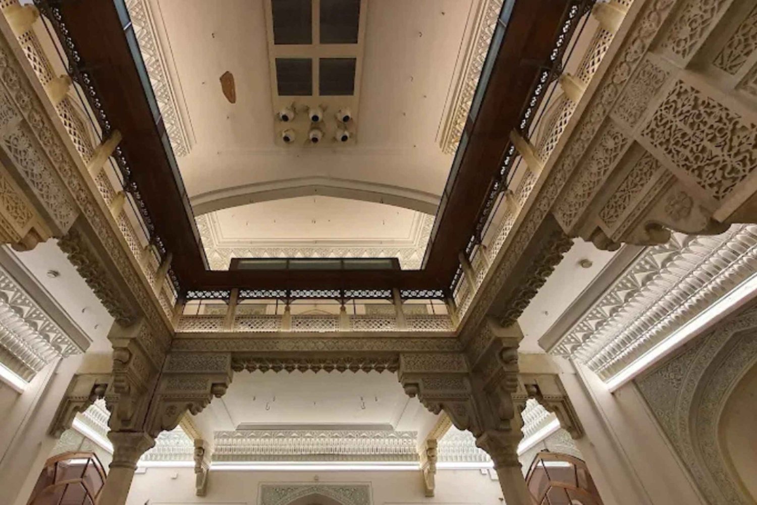 Jaipur: Albert Hall Museum Guided Tour with Entry Ticket