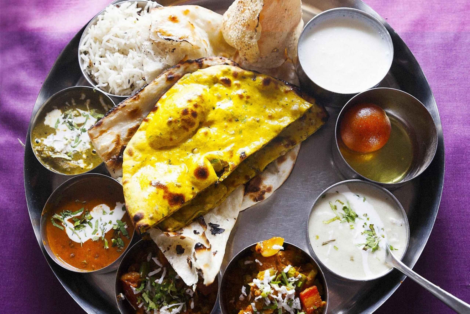 Corsi di cucina autentica a Jaipur e cena con la famiglia di chef