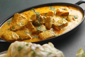 Clases de Cocina Auténtica de Jaipur y Cena con la Familia del Chef