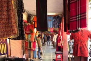 Jaipur: Lokal byvandring i Bapu Bazaar med gademad