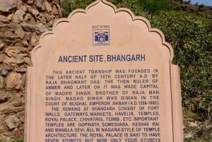 Jaipur: Bhangarh Fort, Chand Baori & Shopping Day Trip