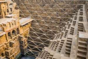 Jaipur: Bhangarh Fort, Chand Baori & Shopping Day Trip