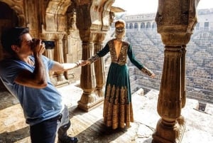 Jaipur: Bhangarh Fort, Chand Baori & Shopping Day Trip