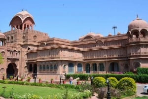 Jaipur & Bikaner: 3-Day Rajput Sightseeing Tour