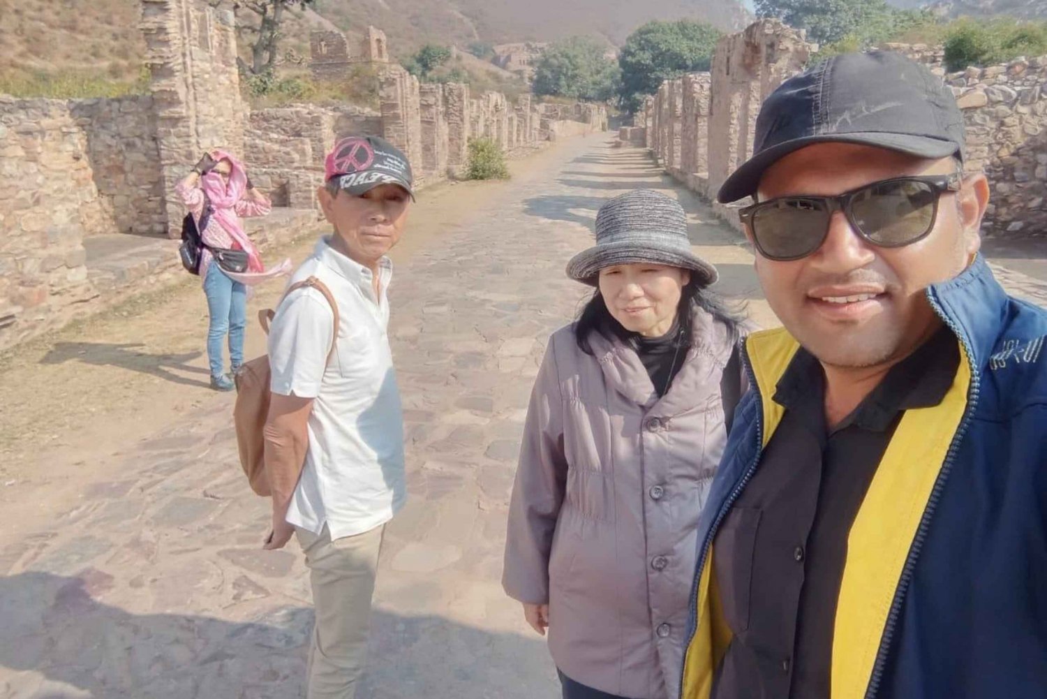 Jaipur : Visite de Chand Baori et du fort de Bhangarh - Tout compris