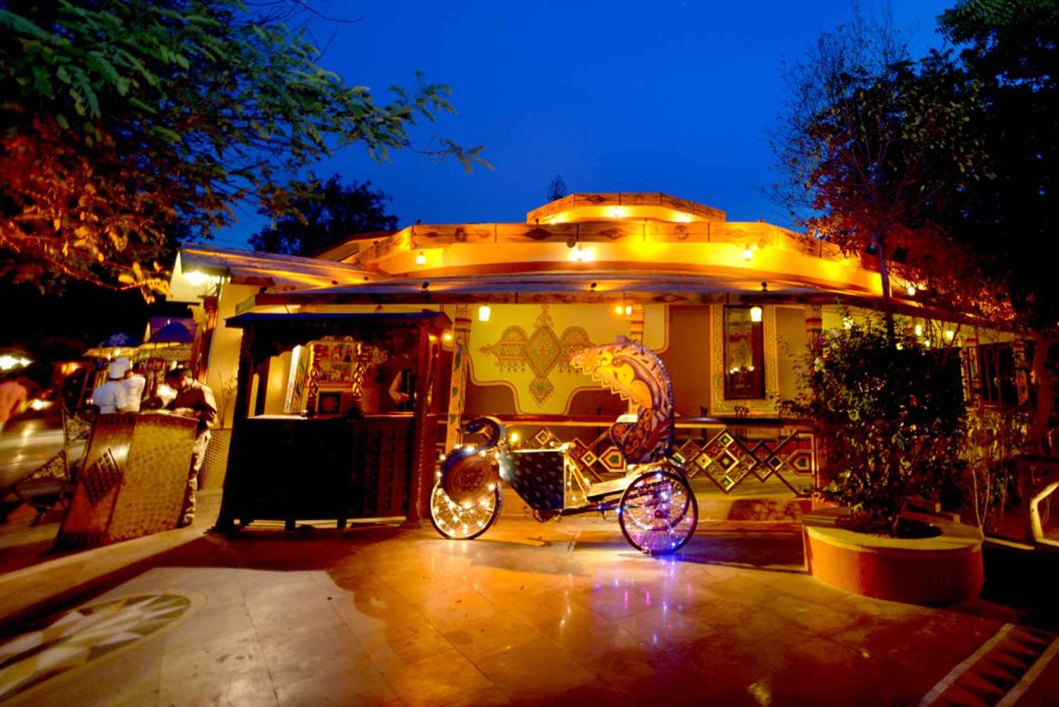 Jaipur: Chokhi Dhani Local Village Experience