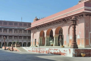 Jaipur: toegangsbewijs voor het stadspaleis met optionele toevoegingen