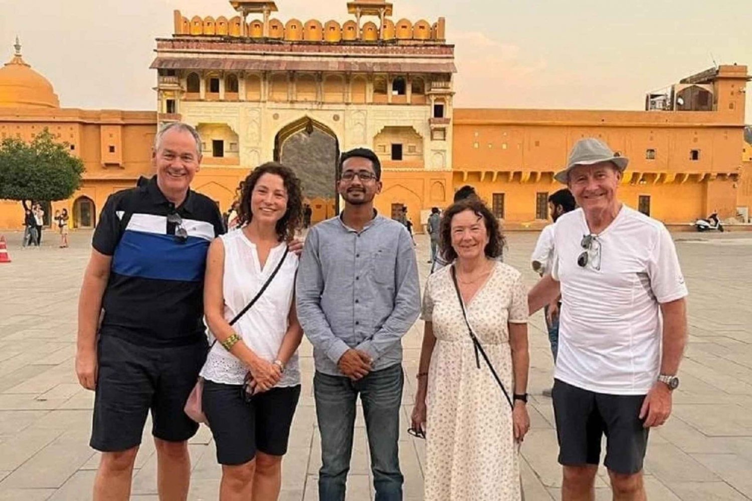 Jaipur City Tour med offisiell guide og bil. Hel dag