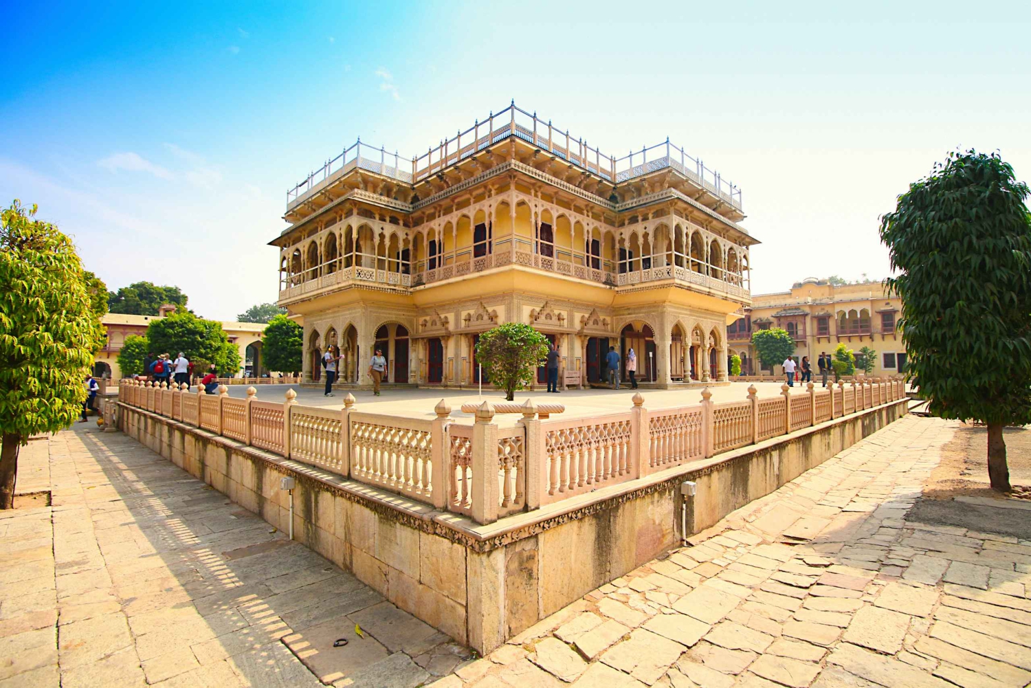 Stadsvandring i Jaipur: City Palace, Jantar, Hawa & Jal Mahal