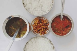 Jaipur: Aula de culinária com família local e serviço de busca