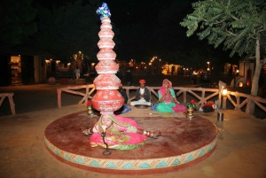 Jaipur: Tour culturale serale e cena a Chokhi Dhani