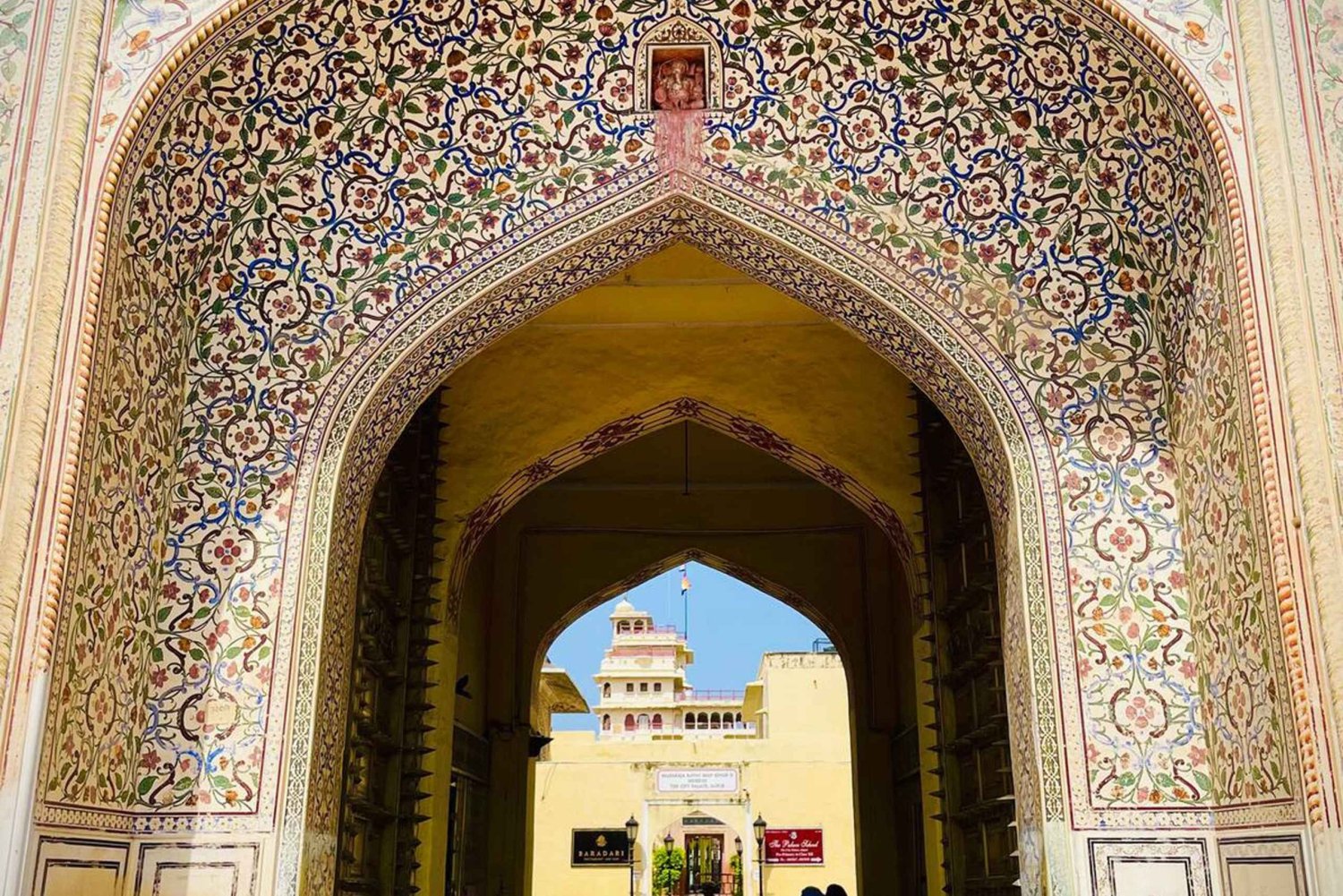 Jaipur Day Tour with Personal Tour Guide and Driver