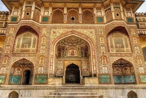 Jaipur Day Tour with Personal Tour Guide and Driver