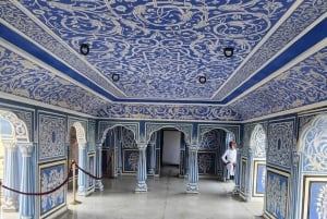 Jaipur: Mød elefanterne, og oplev de kongelige seværdigheder i bil