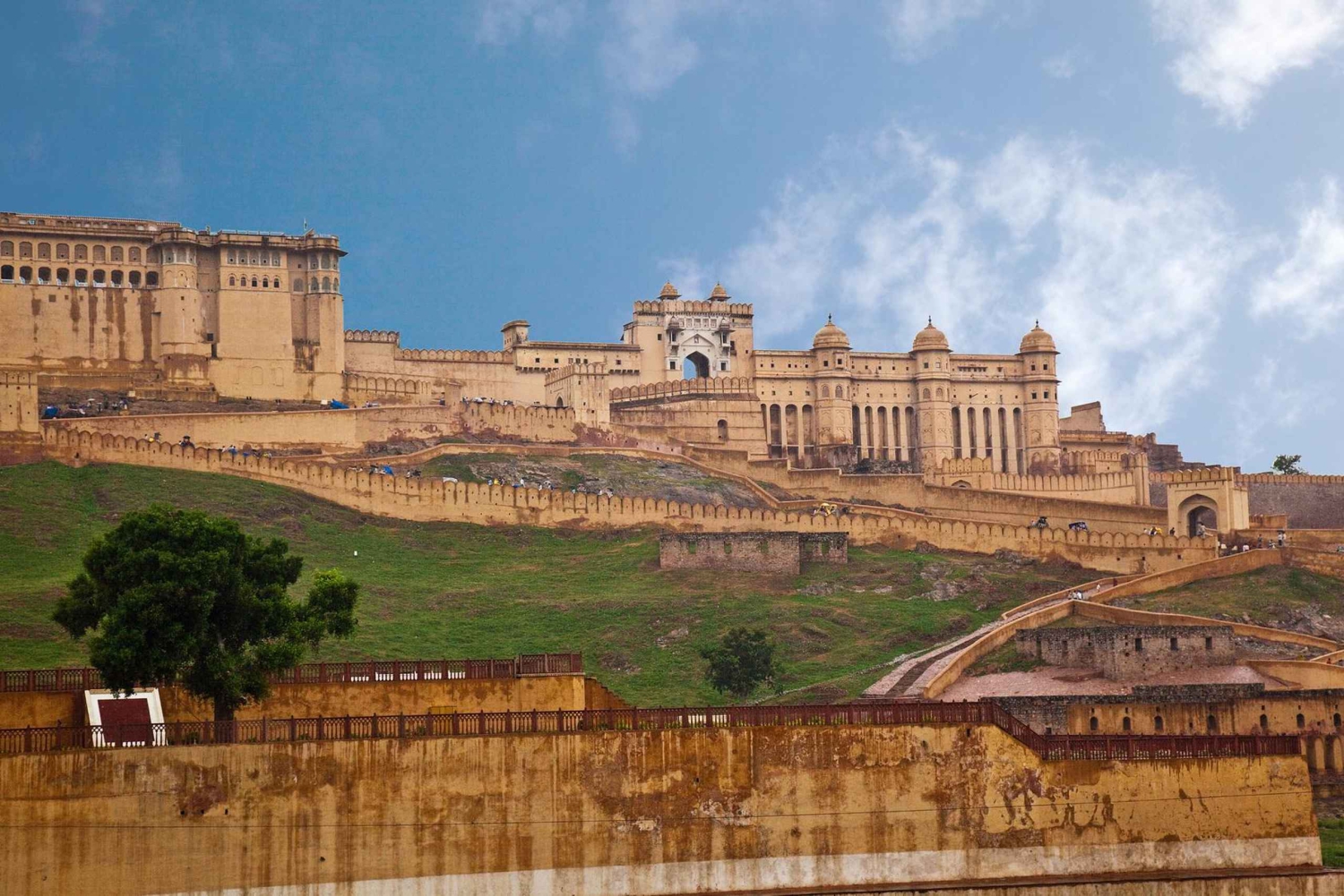 Jaipur: Full Day Jaipur City Tour by Private Car & Guide