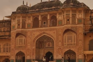 Jaipur: całodniowa prywatna wycieczka krajoznawcza tuk tukiem lub samochodem