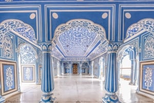 Jaipur: Full-Day Sightseeing Tour By Car with Guide