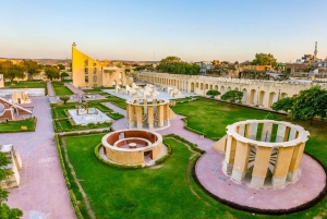 Jaipur: Tour panoramico di un giorno intero in auto con guida