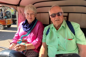 Jaipur: Full Day Tour With Local in Tuk-Tuk or Car