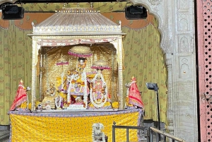 Джайпур: частная экскурсия по храму Говинд Девджи и Городскому дворцу