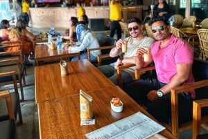 Jaipur Guided Bar Crawl with Hotel Pickup and Drop-off