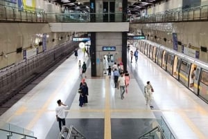 Jaipur: Guided Metro Tour with Ride and Station Overview