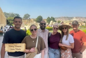 Jaipur: Half Day Tour (Amber Fort, Panna Meena, Jal Mahal)