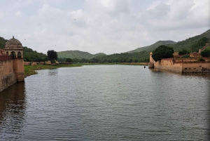 Jaipur Half Day Tour By Tuk Tuk With Local Chaiwala
