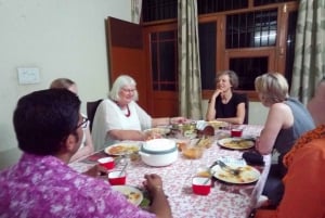 Jaipur: Home Cooking Class and Dinner with a Local Family
