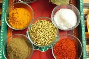 Jaipur: Home cooking class tour with lunch/dinner.