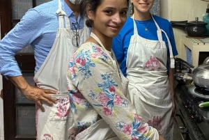 Jaipur: Interactive Cooking Class with a Local Family