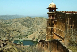 Jaipur: Jaigarh Fort Guided Tour with Entry Ticket