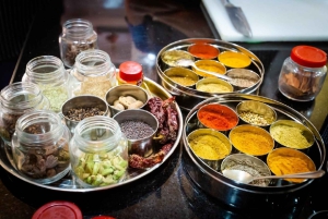 Jaipur: giro al mercato, lezione di cucina e cena in famiglia