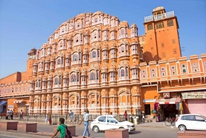Jaipur: Historical Walking Tour and Street Food Tasting