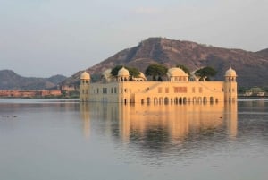 Jaipur: Private Car Hire with Driver and Flexible Hours