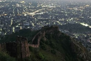 Jaipur: yksityinen autokierros Hawa Mahaliin ja Amberin palatsiin