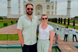 From Jaipur: Taj Mahal & Agra Private Guided Day Tour