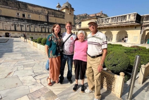 Jaipur: Privat dagsutflykt med kvinnlig guide