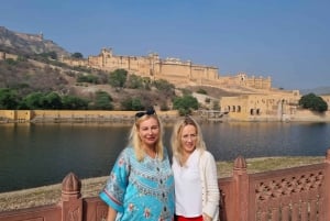 Jaipur: Private Full-Day City Tour with Guide and Transfers