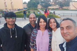 Jaipur: Private Full-Day City Tour with Guide and Transfers