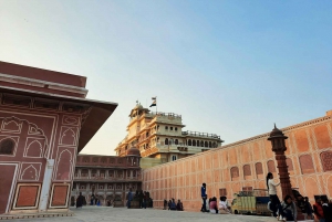 Jaipur: Heldags sightseeingtur med guide och lunch