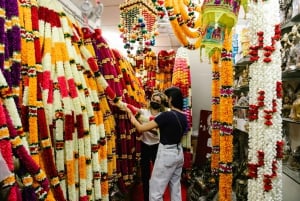 Jaipur: Private Guided Shopping Tour with Expert By Car