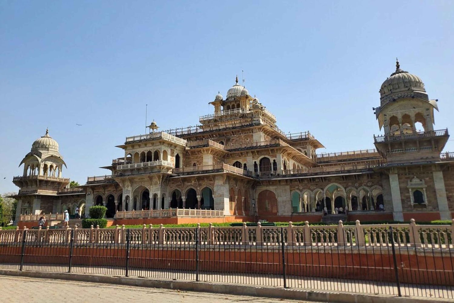 ジャイプル：プライベート1日または半日ガイド付きツアー（車移動）